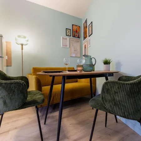La Suite St-Andre - T2 Art Deco - Centre Ville Apartment *